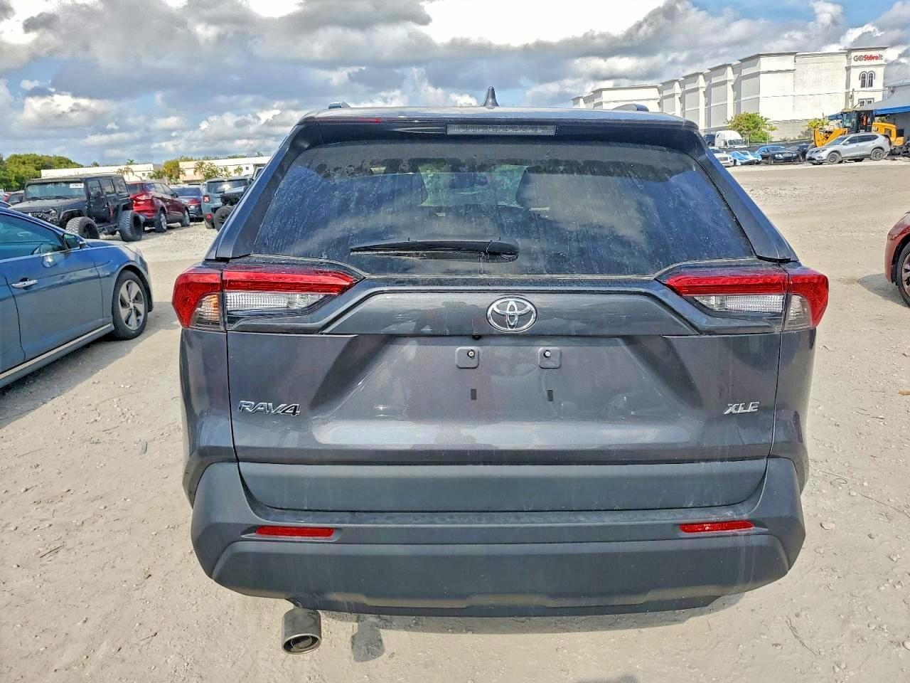 2022 Toyota Rav4 Xle - Image 6