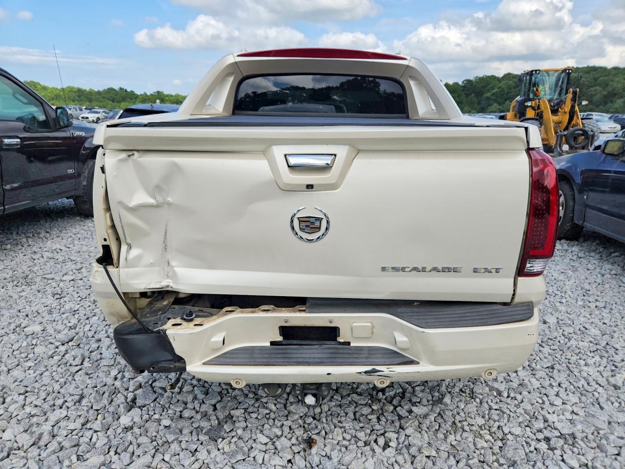 2007 Cadillac Escalade Ext - Image 6