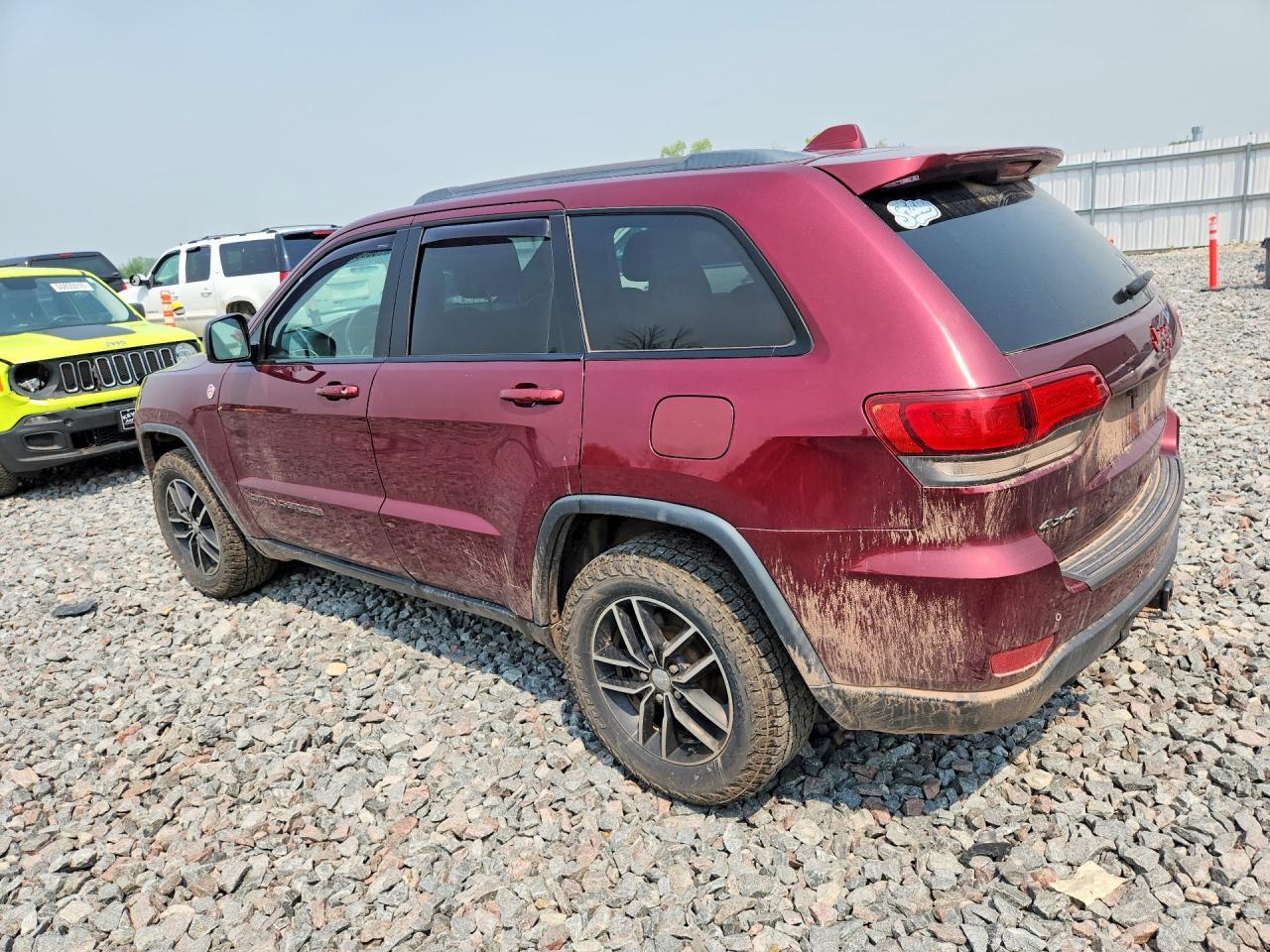2017 Jeep Grand Cherokee Trailhawk - Image 2