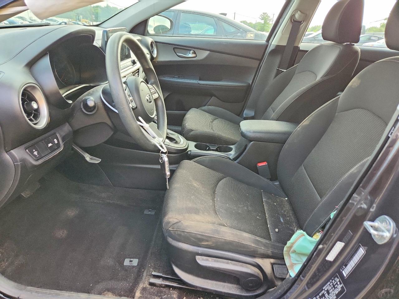 2020 Kia Forte Lxs - Image 7