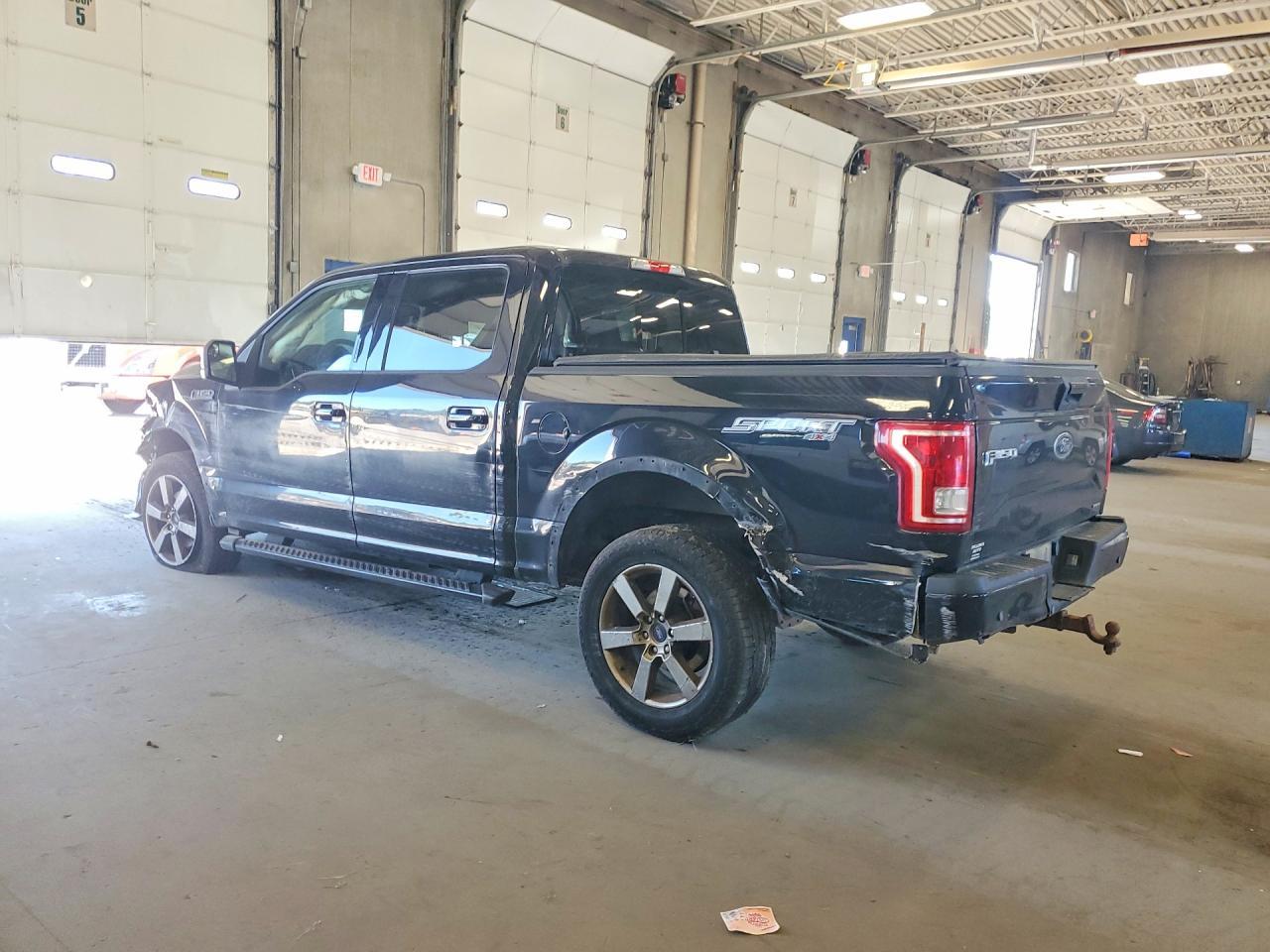 2016 Ford F150 Supercrew - Фото 2