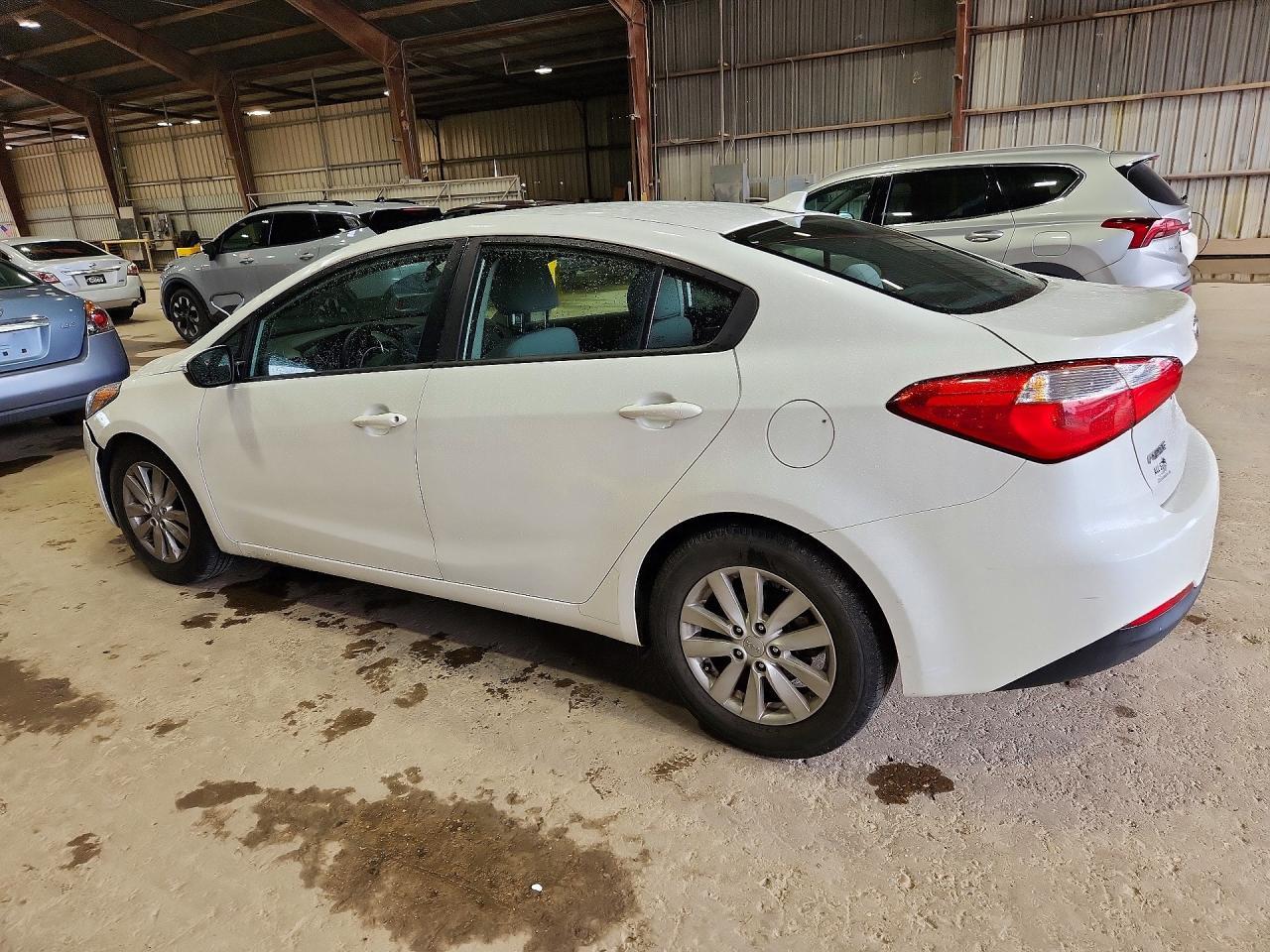 2016 Kia Forte Lx - Image 2