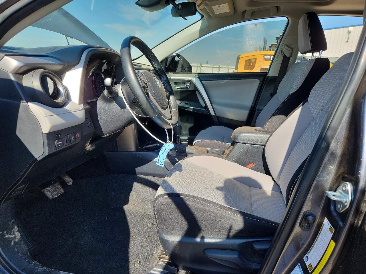 2018 Toyota Rav4 Hybrid Le - Image 7