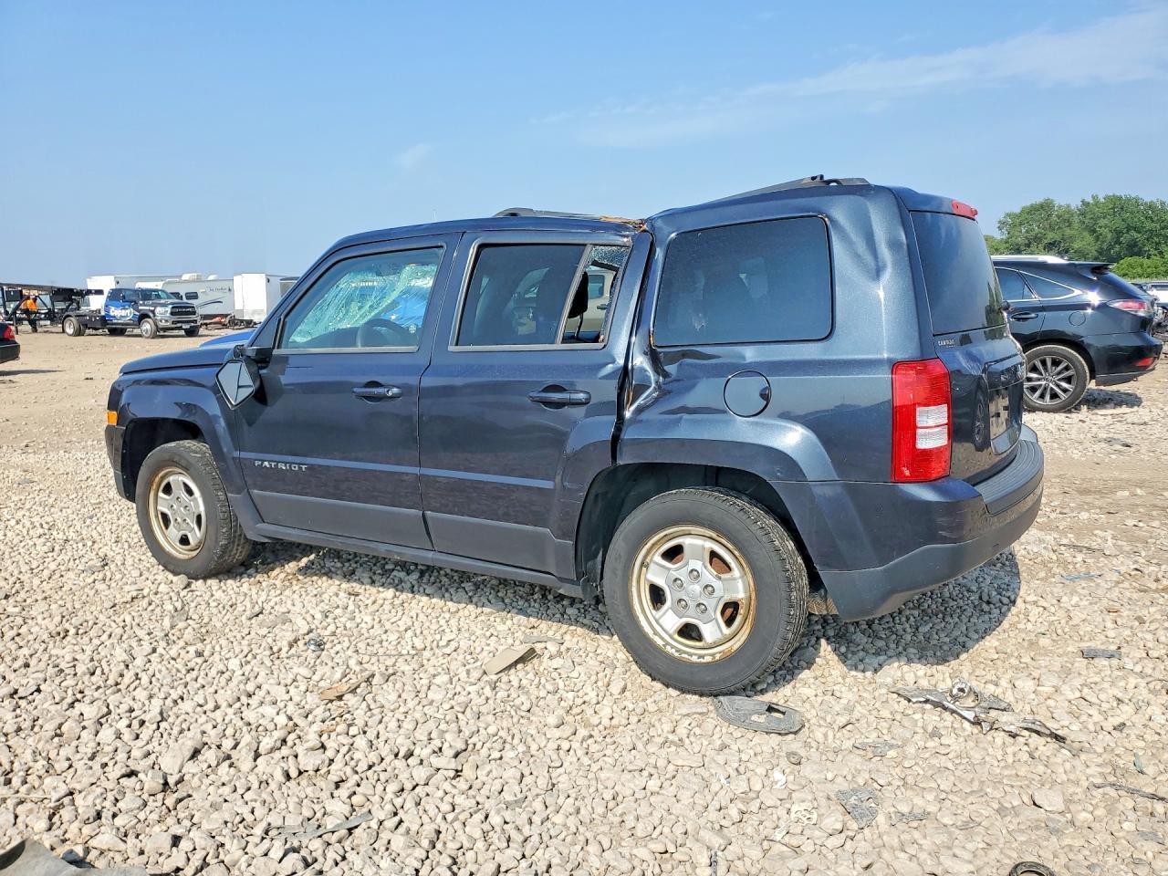 2014 Jeep Patriot Sport - Image 2