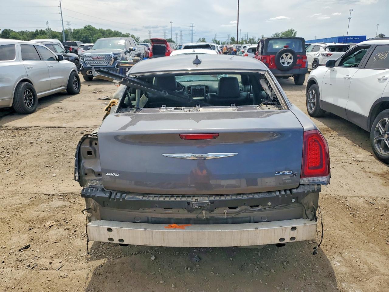 2019 Chrysler 300 S - Фото 6