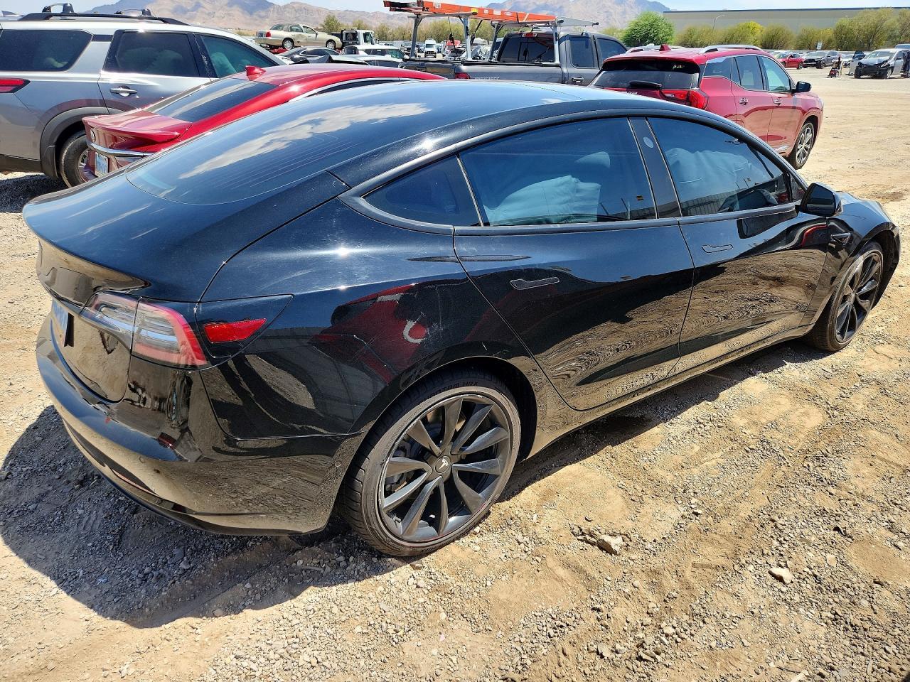 2019 Tesla Model 3 - Image 3