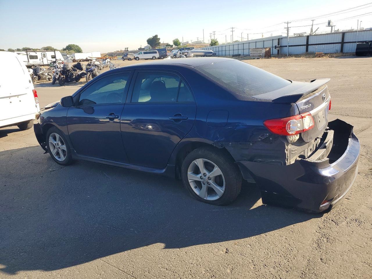 2013 Toyota Corolla S - Фото 2