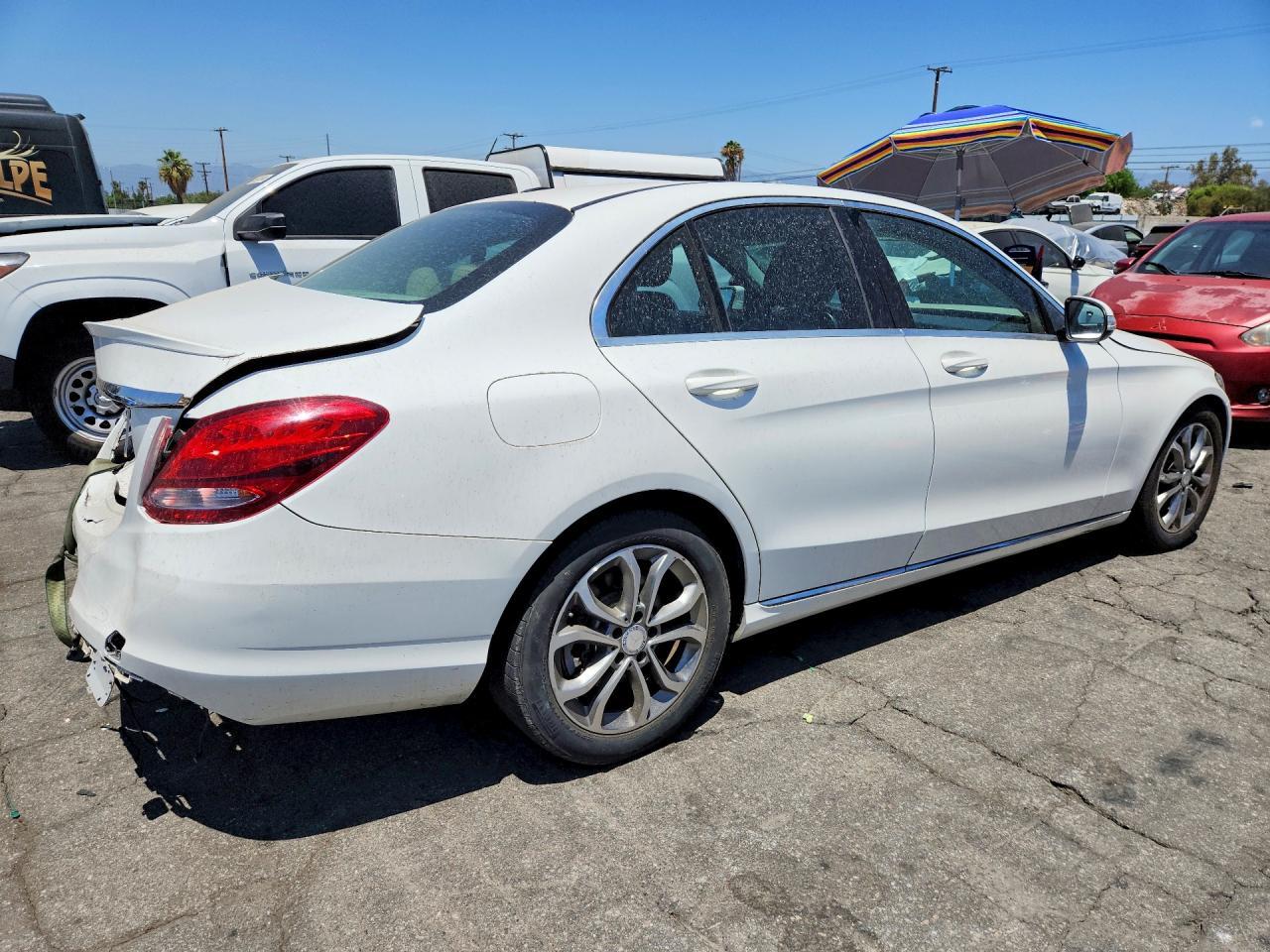 2015 Mercedes-Benz C 300 - Фото 3