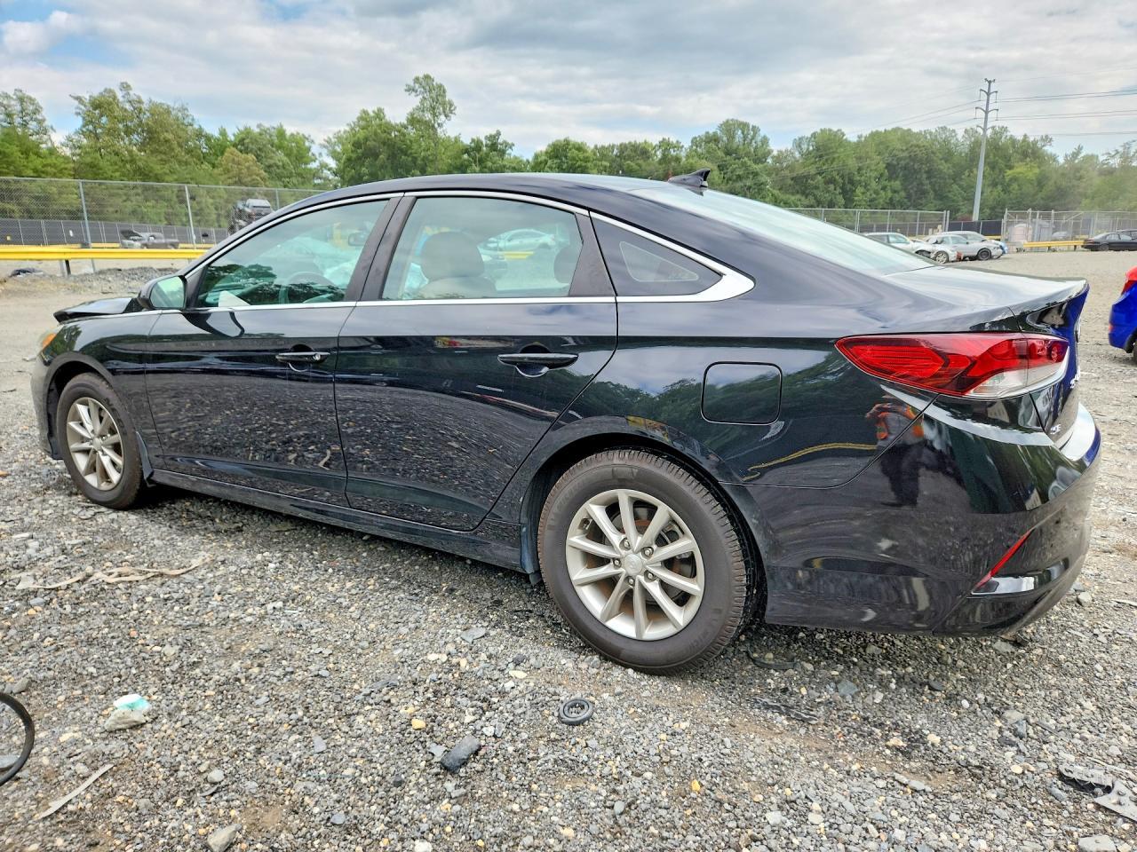 2019 Hyundai Sonata Se - Фото 2