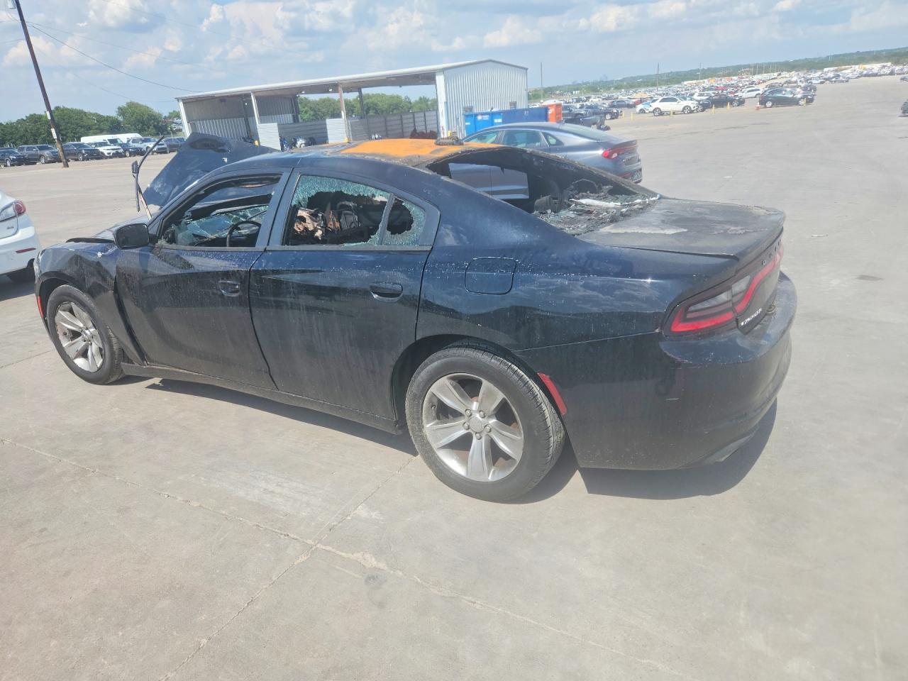 2017 Dodge Charger Sxt - Фото 2