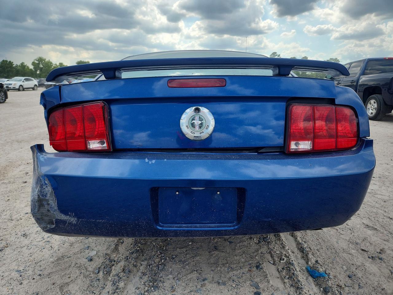 2006 Ford Mustang - Image 6