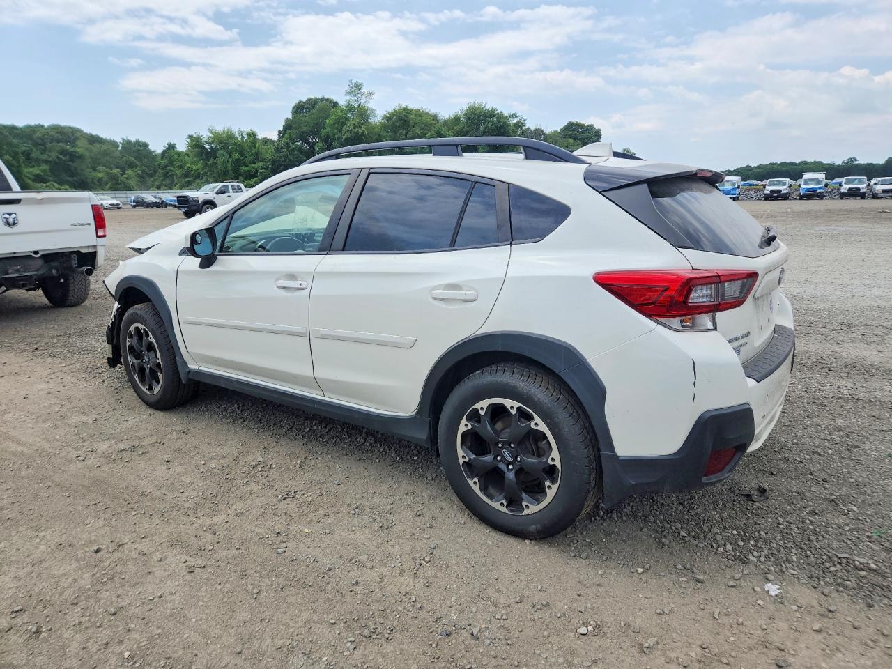 2022 Subaru Crosstrek Premium - Фото 2