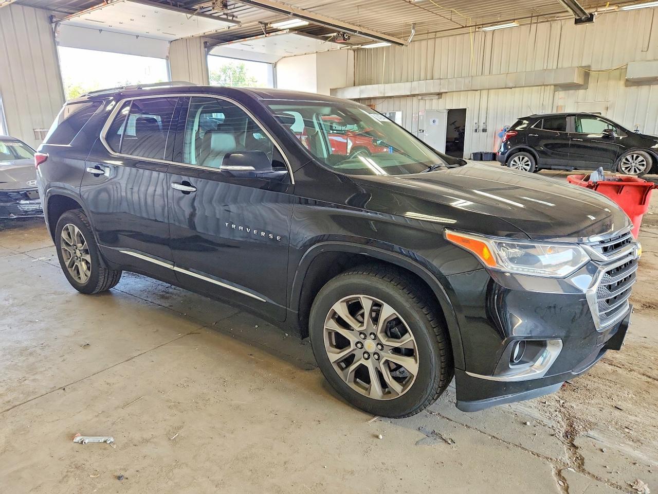 2018 Chevrolet Traverse Premier - Фото 4