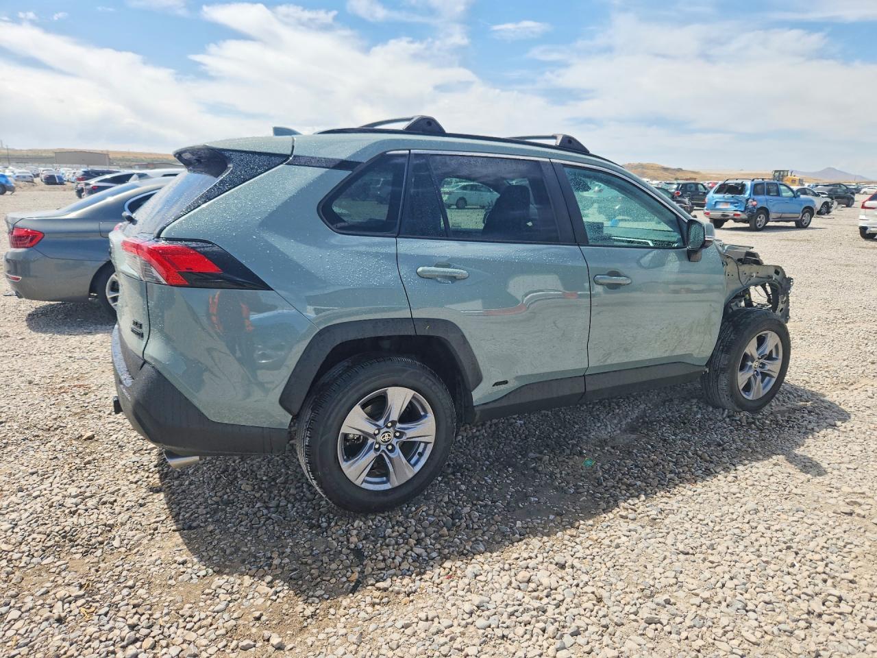 2022 Toyota Rav4 Xle - Image 3