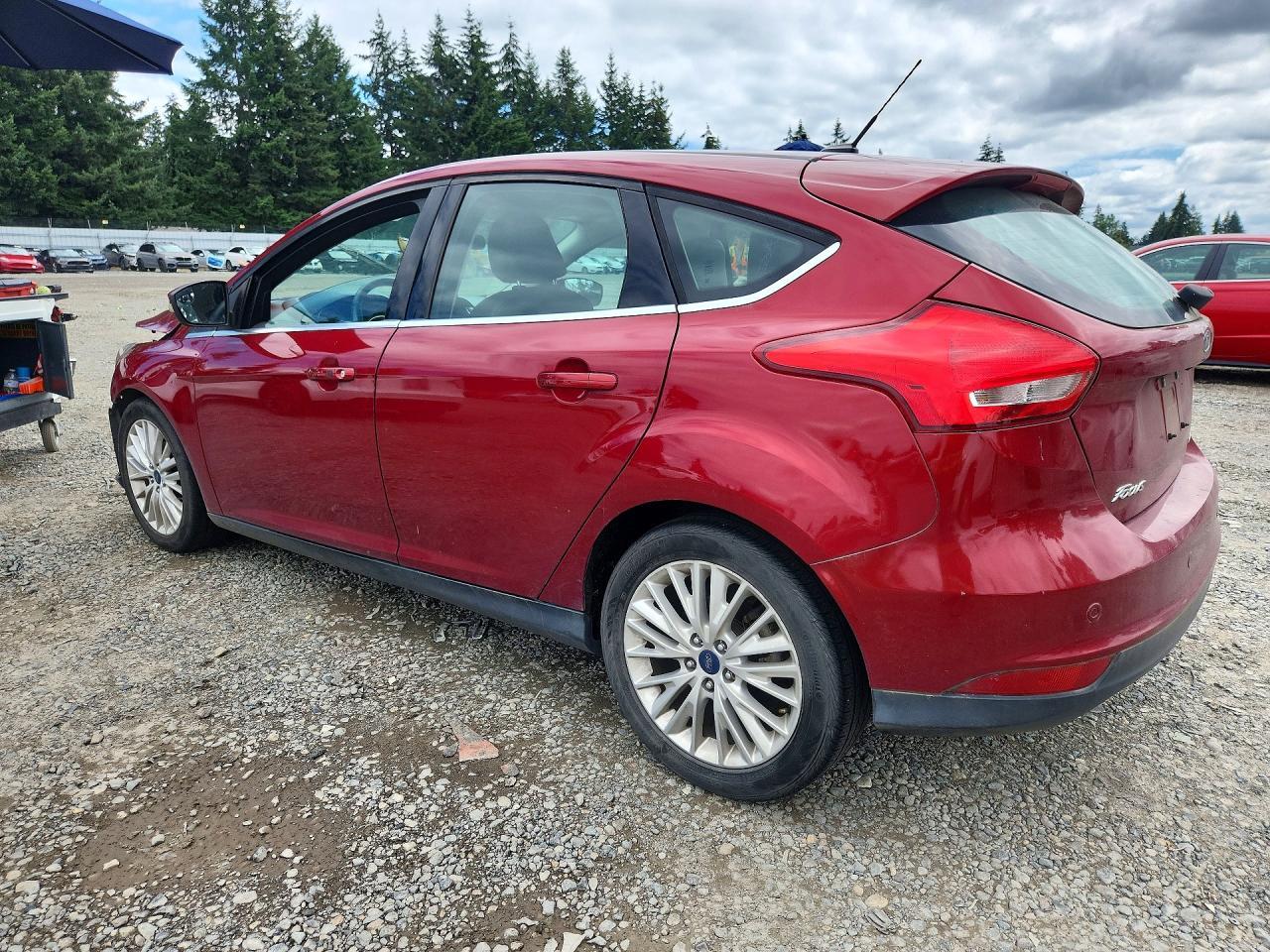 2015 Ford Focus Titanium - Image 2