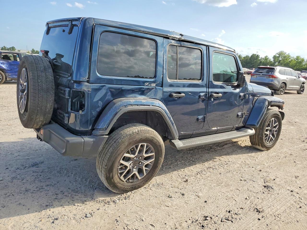 2025 Jeep 3Rd Axle - Image 3