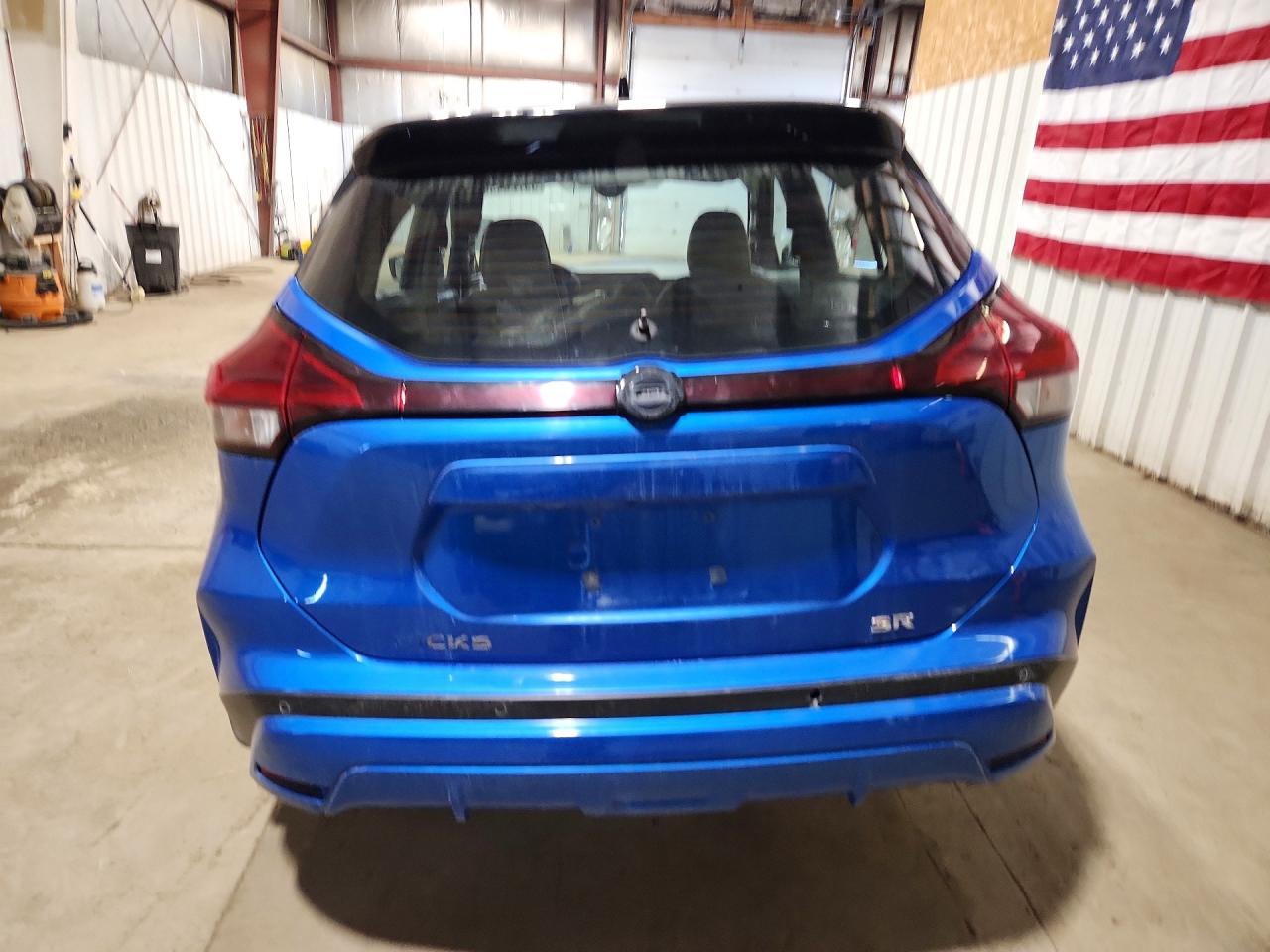 2021 Nissan Kicks Sr - Image 6