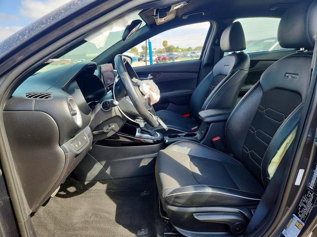 2022 Kia Forte Gt Line - Фото 7