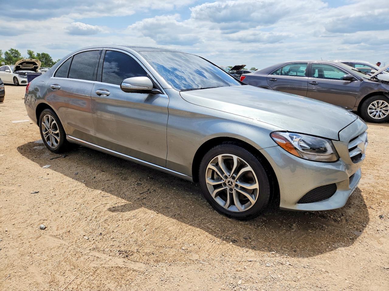 2016 Mercedes-Benz C 300 4Matic - Image 4