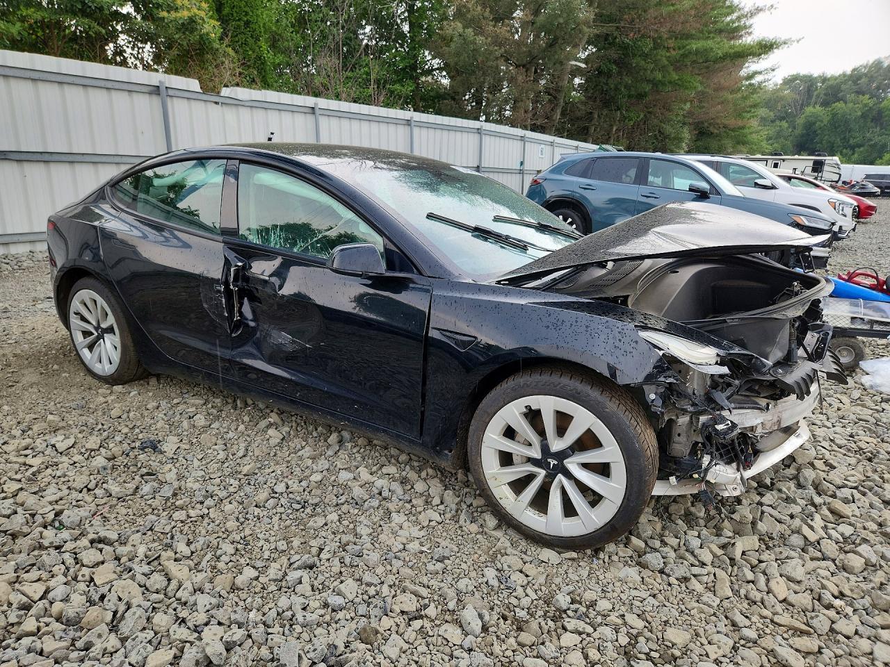2023 Tesla Model 3 - Фото 4