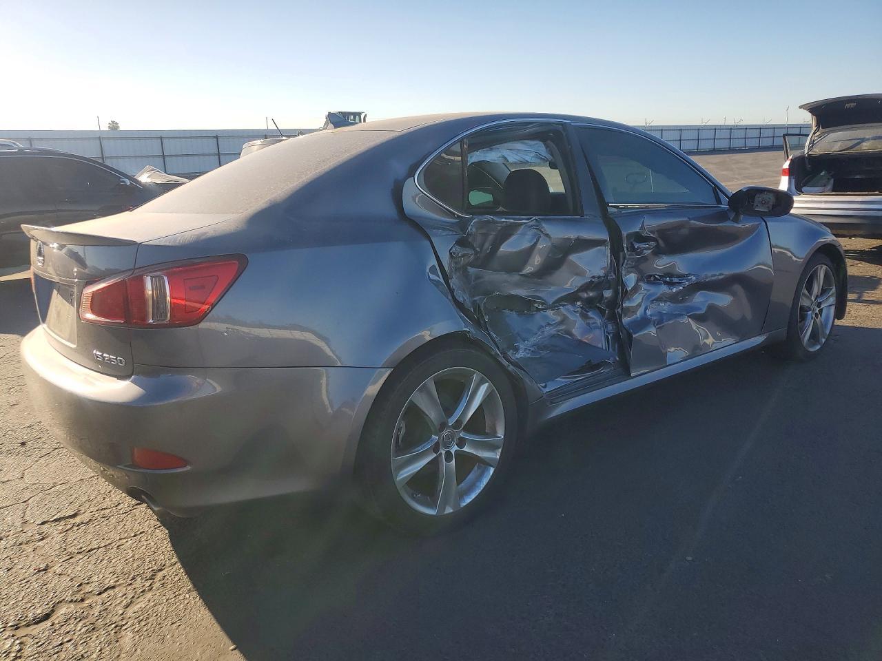 2013 Lexus Is 250 - Фото 3