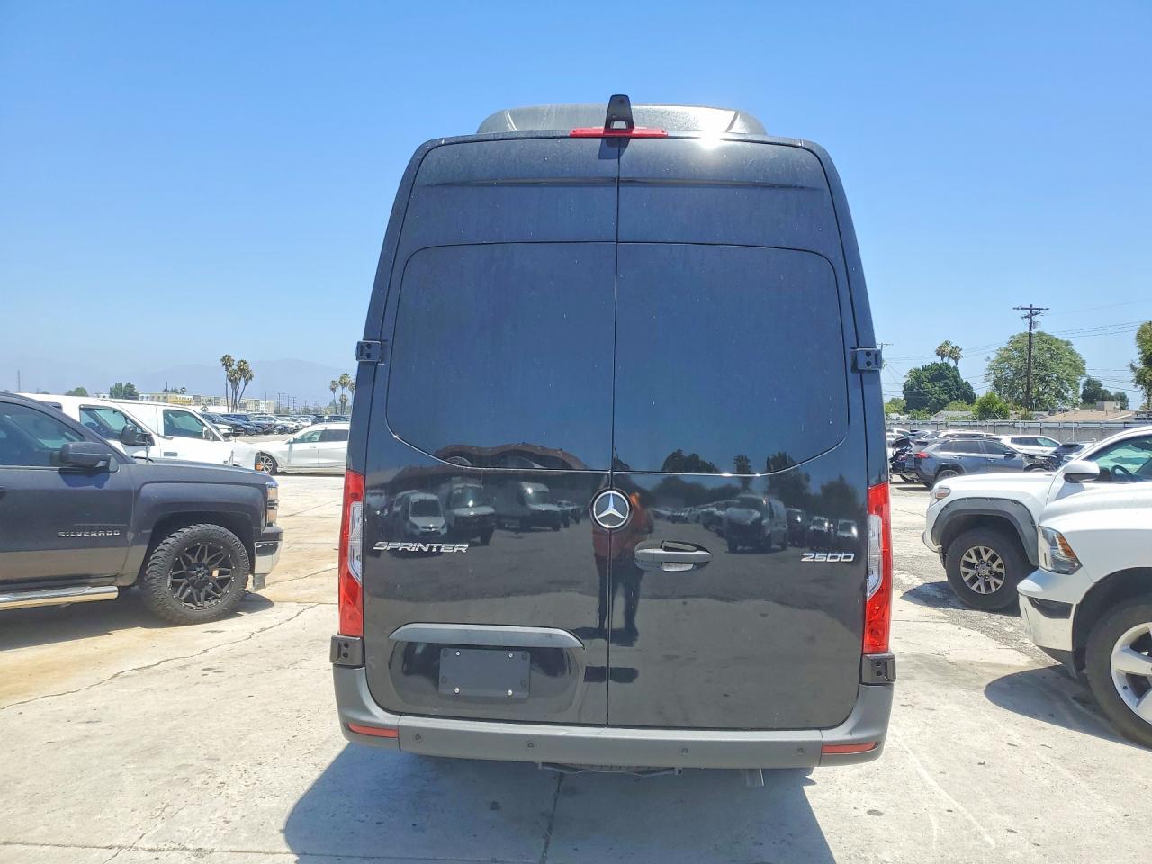 2026 Mercedes-Benz Sprinter 2500 - Фото 6