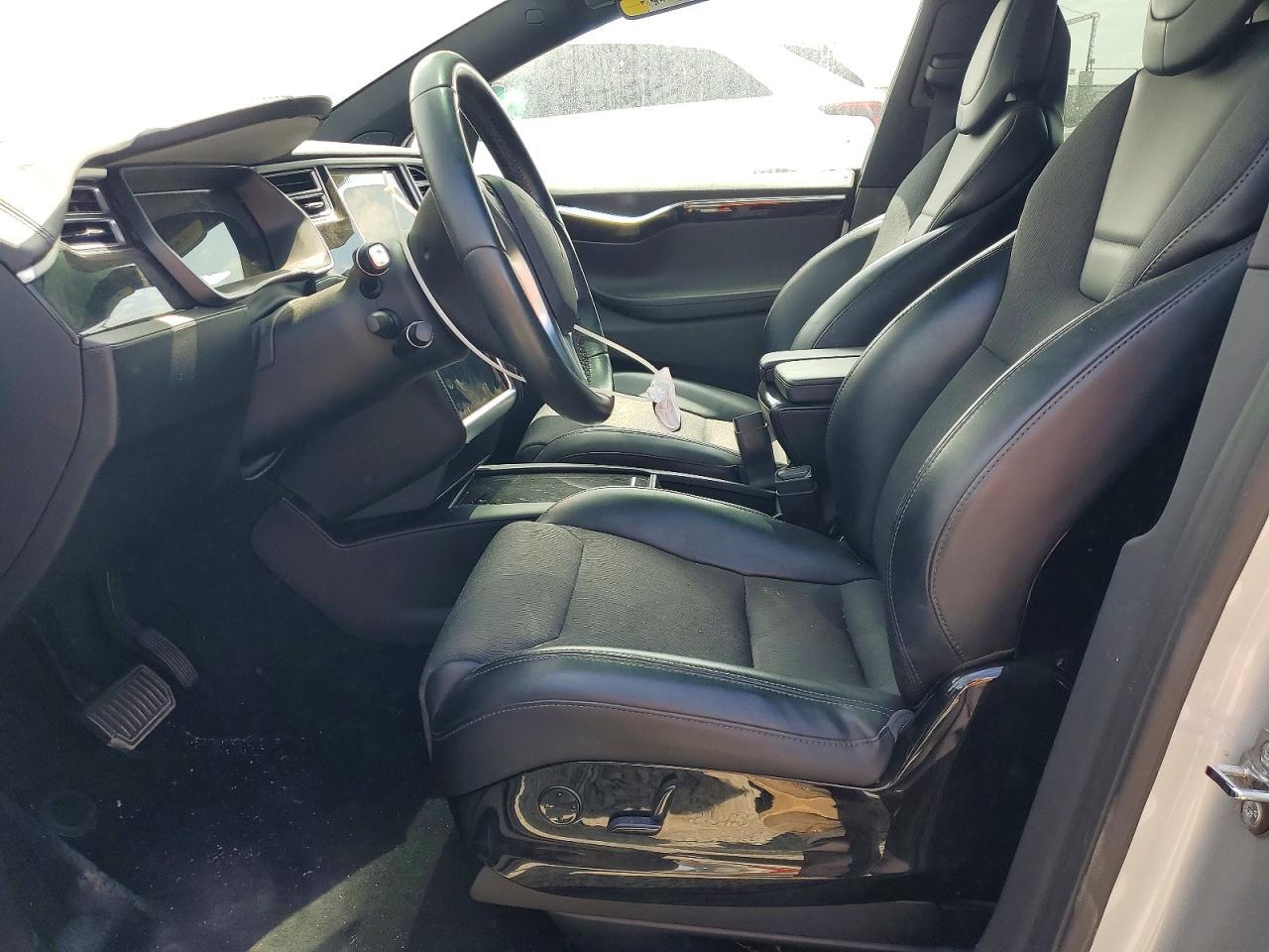 2016 Tesla Model X - Фото 7