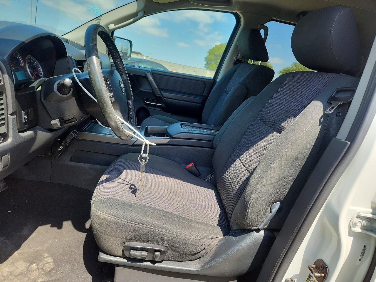 2010 Nissan Titan Se - Image 7