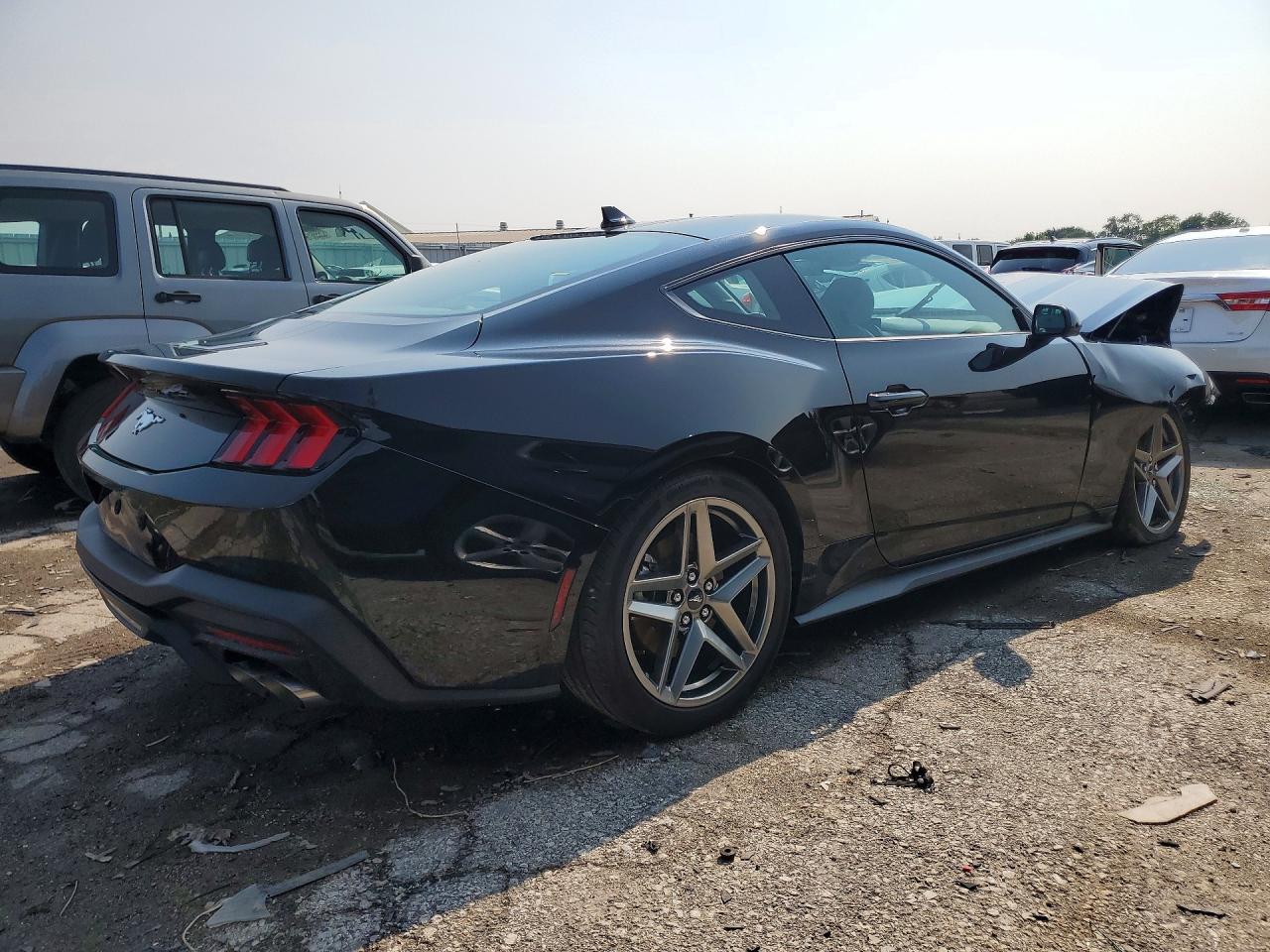 2024 Ford Mustang - Image 3