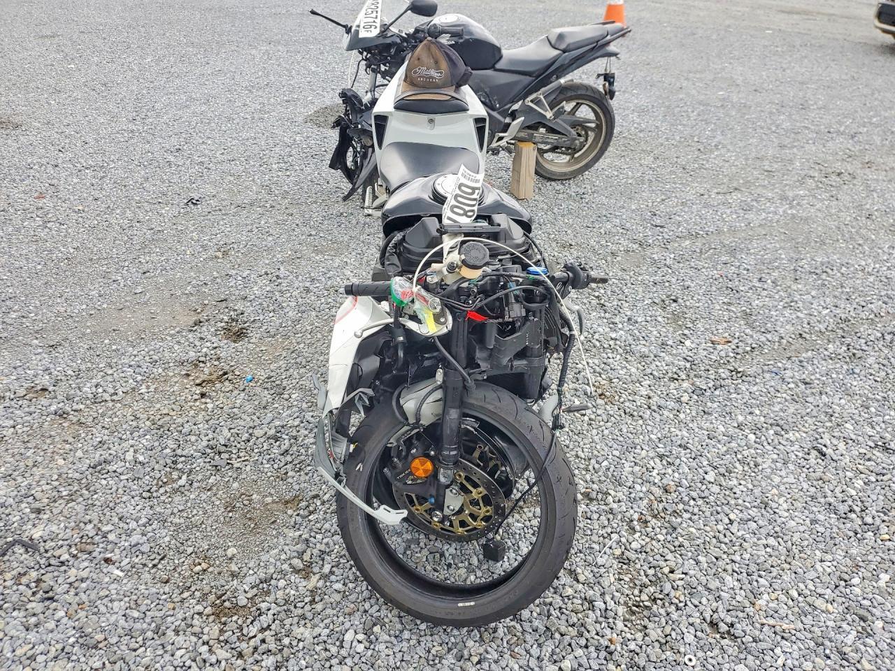 2026 Honda Cbr600 Rr - Image 2