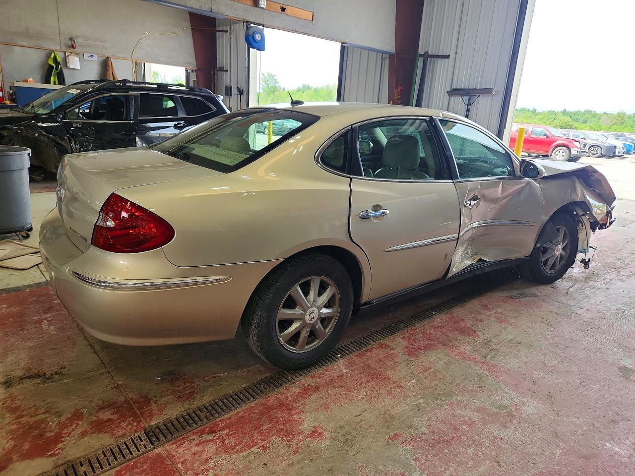 2009 Buick Lacrosse Cx - Image 3