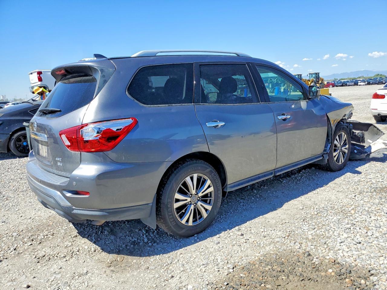 2019 Nissan Pathfinder Sv - Фото 3