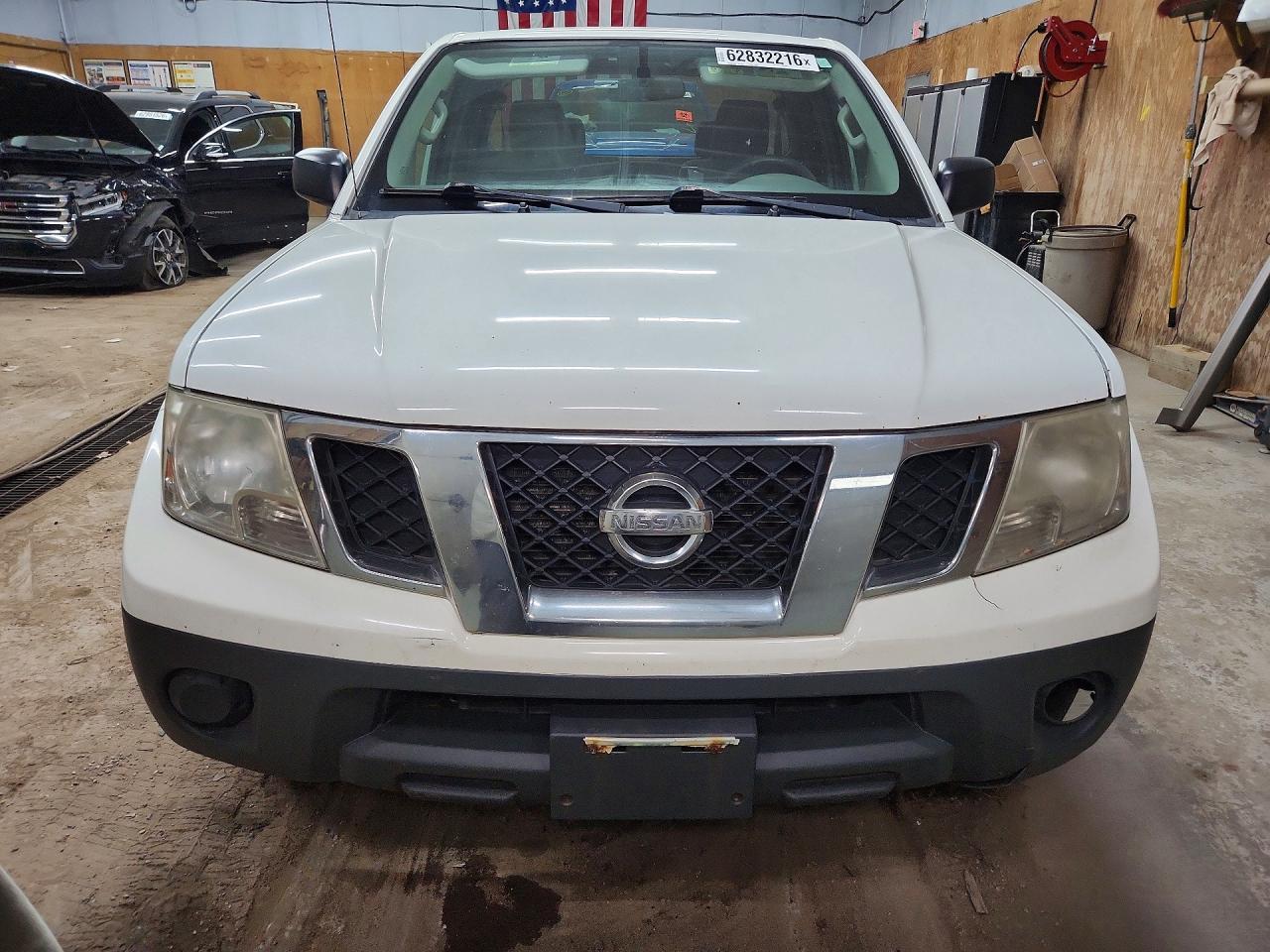 2015 Nissan Frontier S - Image 5