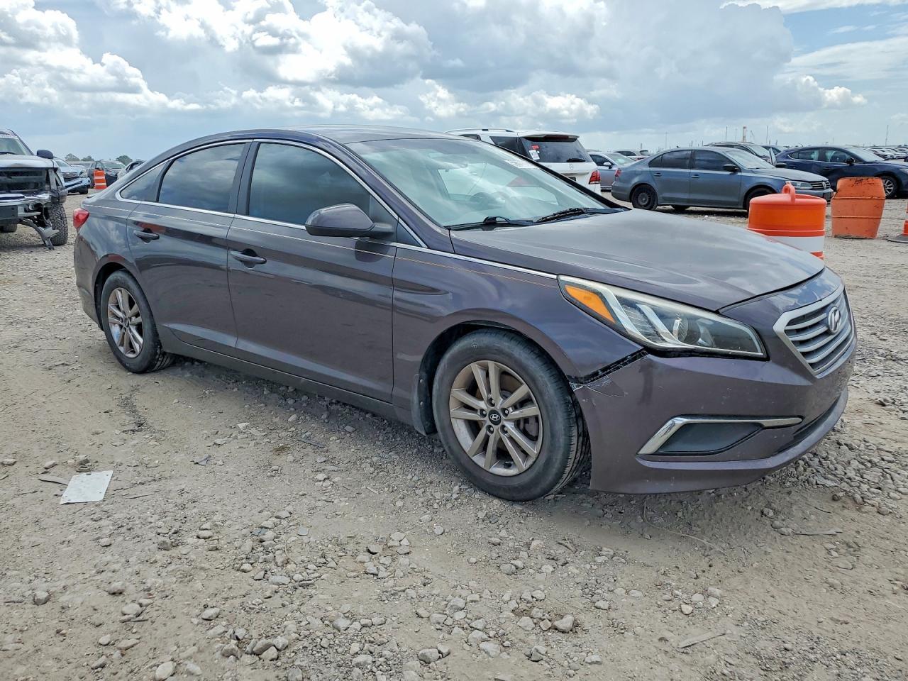 2017 Hyundai Sonata Se - Фото 4