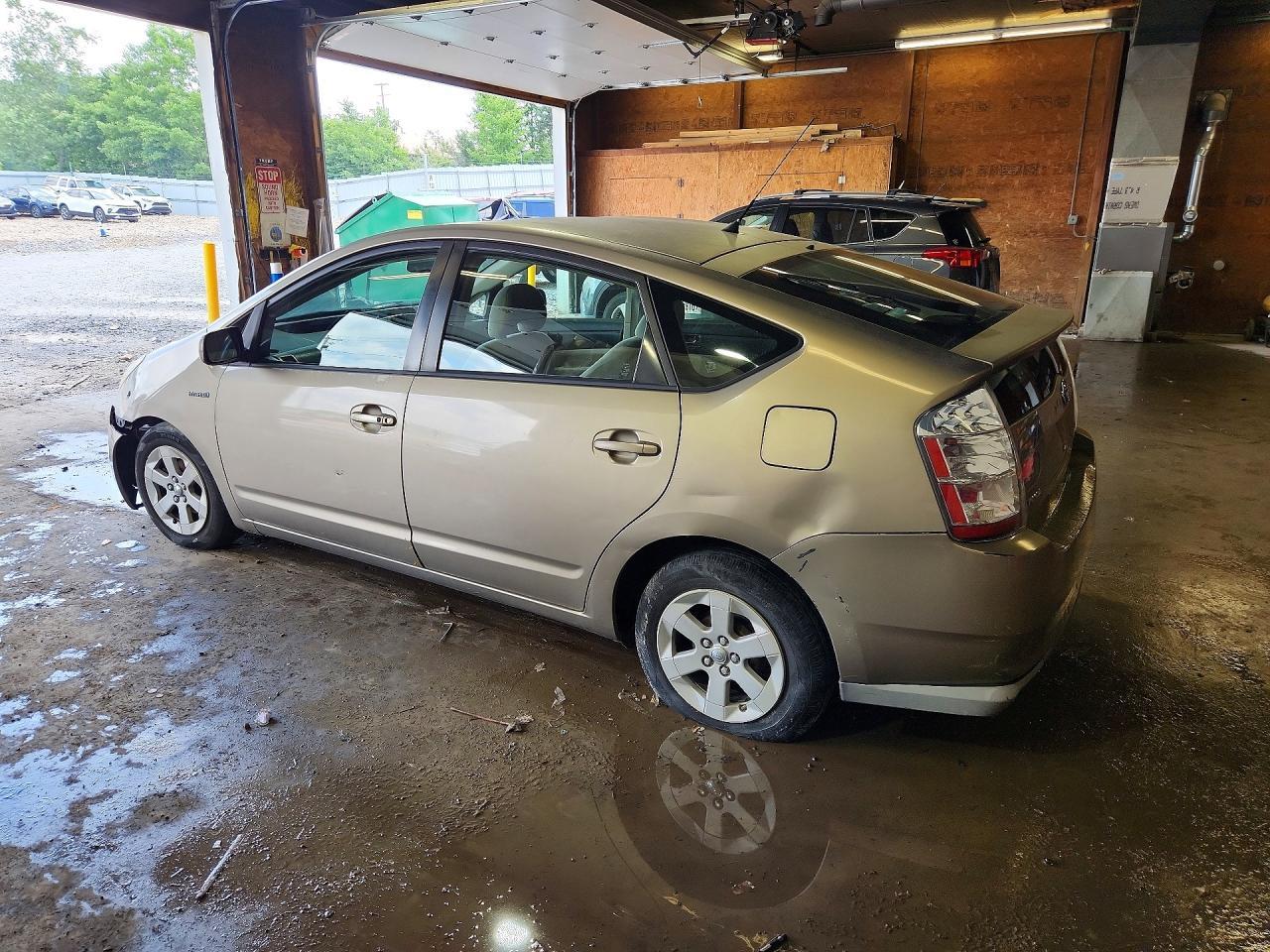 2007 Toyota Prius Base - Фото 2