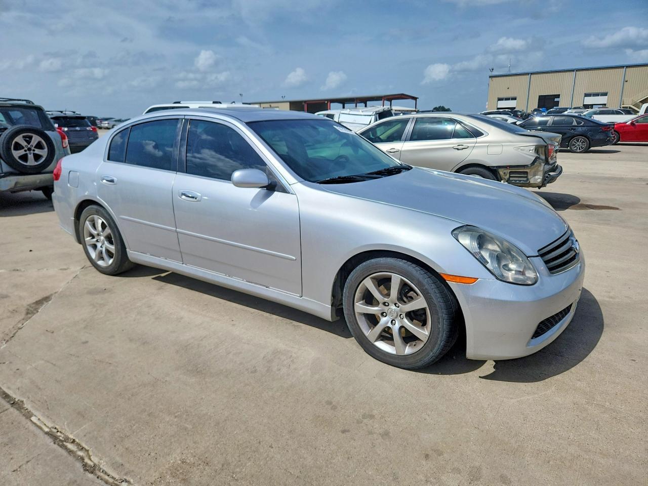 2005 Infiniti G35 - Image 4