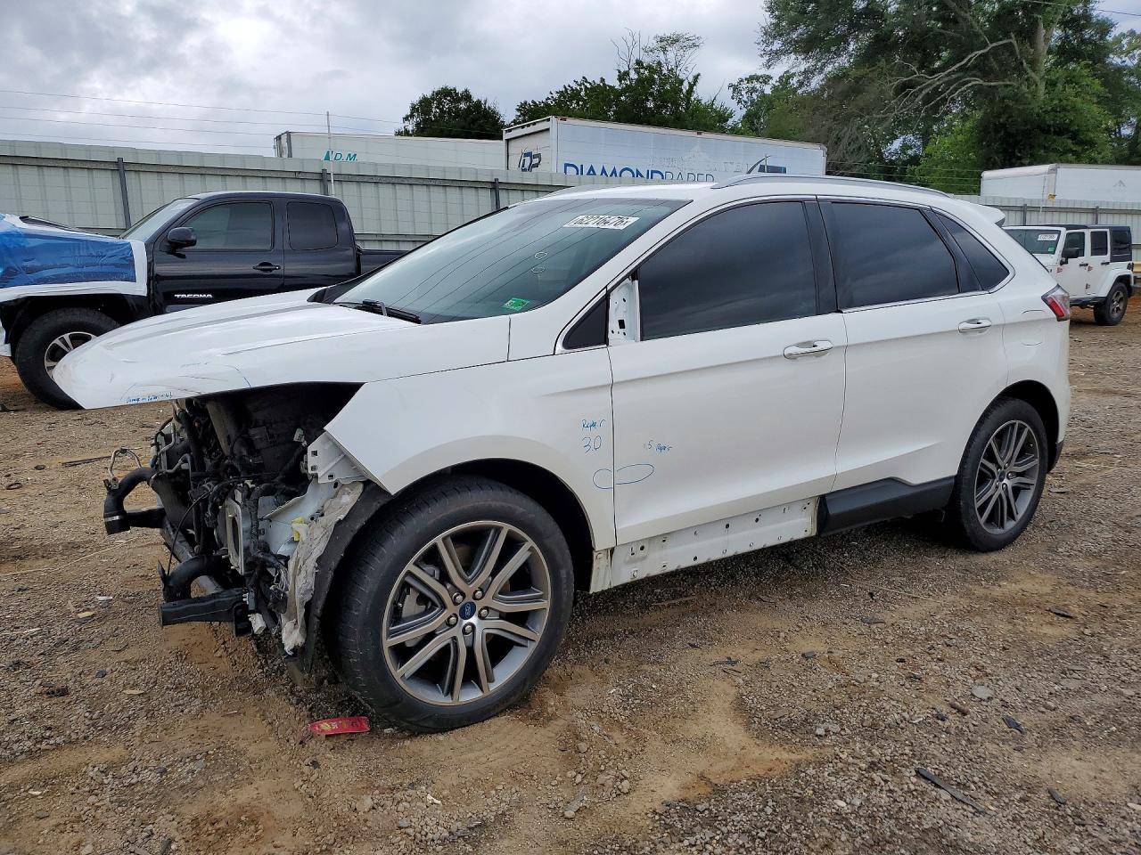 2021 Ford Edge Titanium