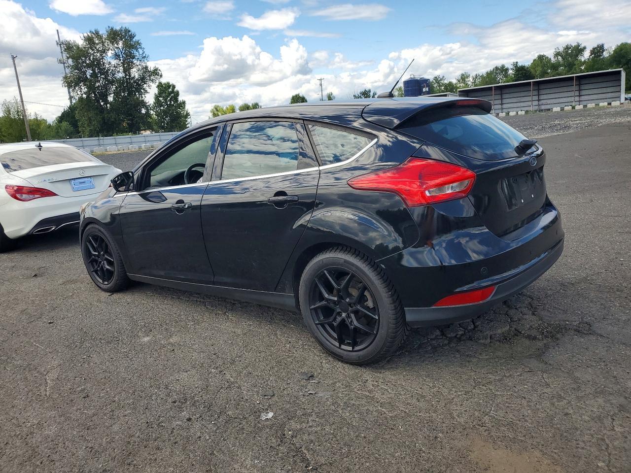 2018 Ford Focus Titanium - Image 2