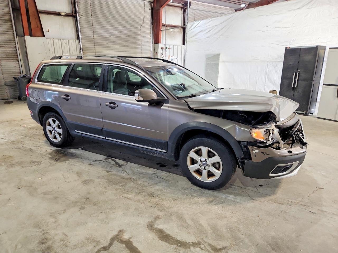 2010 Volvo Xc70 - Image 4