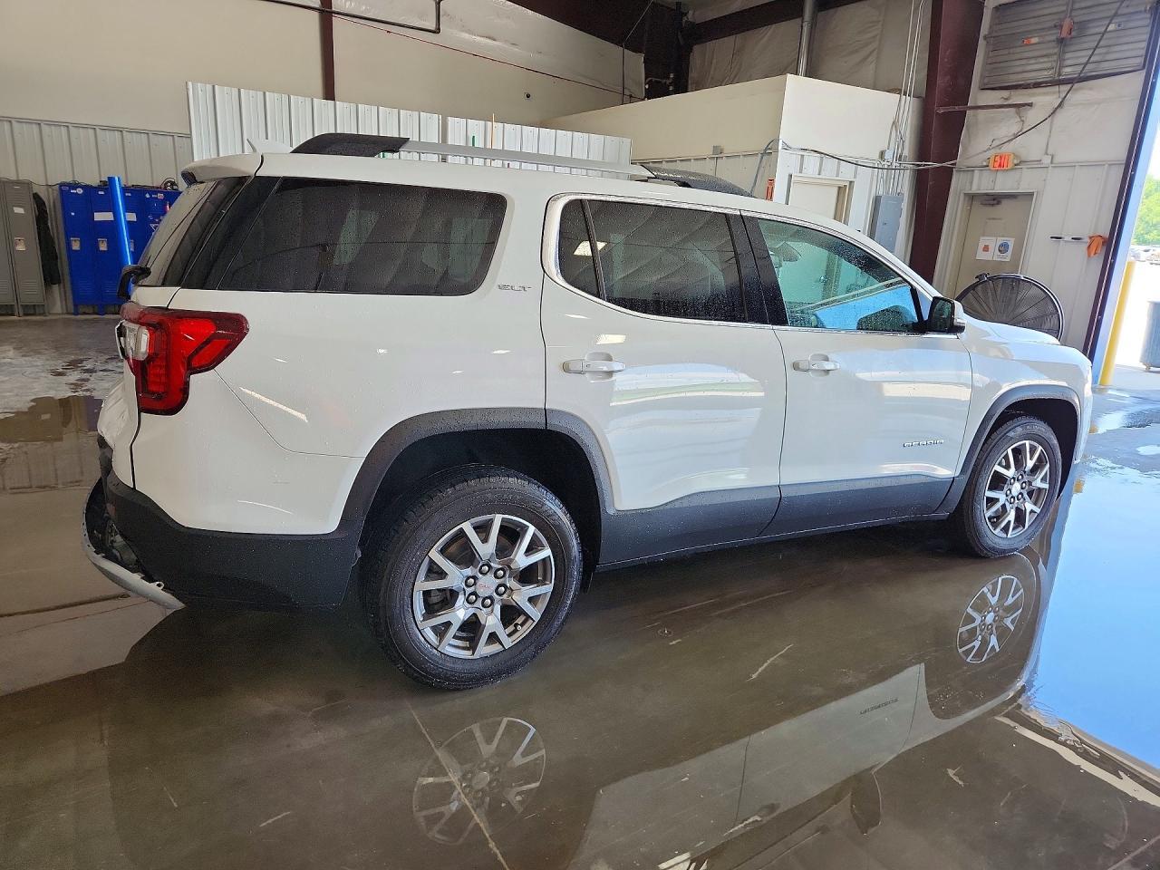 2021 GMC Acadia Slt - Image 3