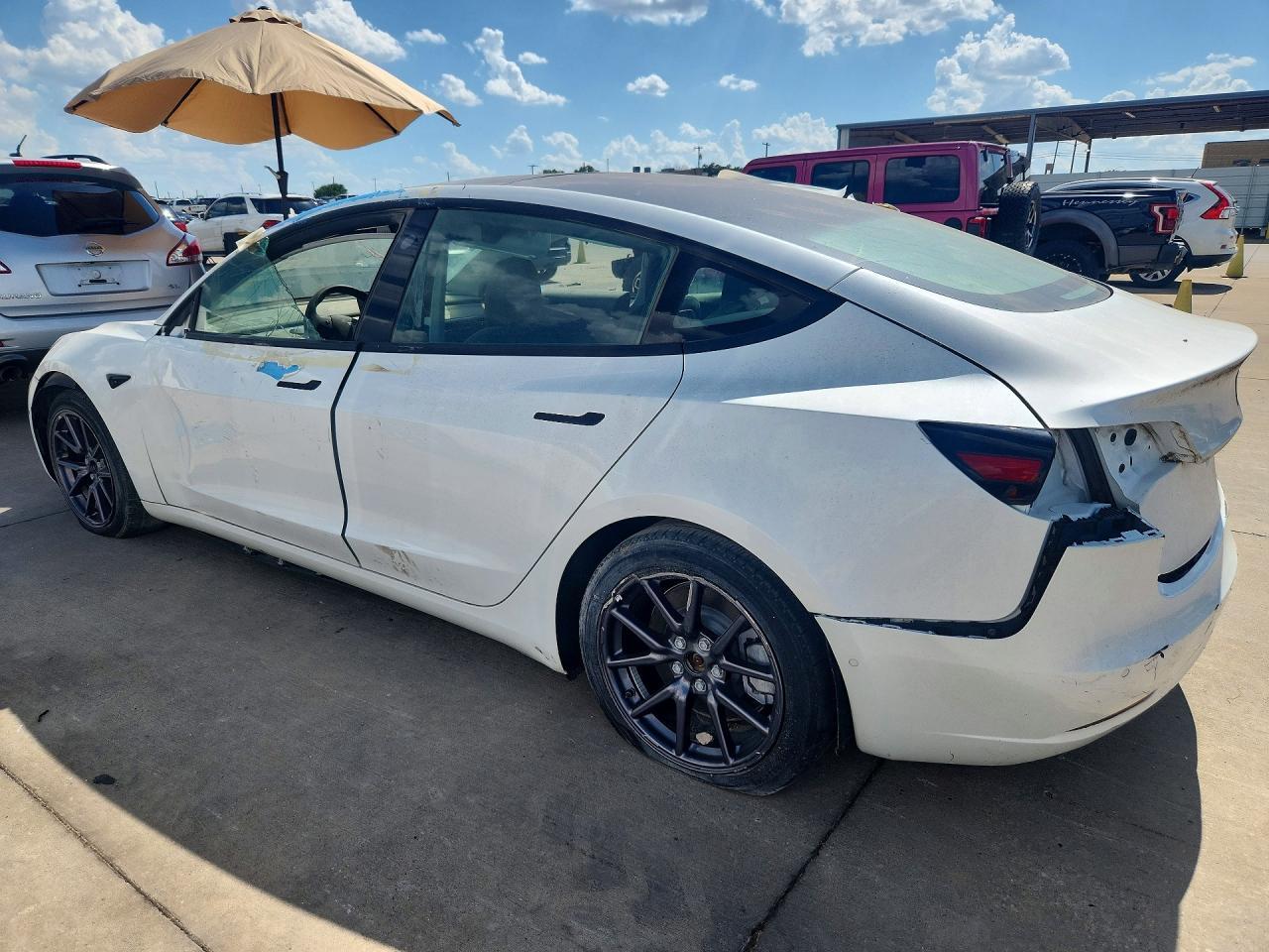 2021 Tesla Model 3 - Фото 2