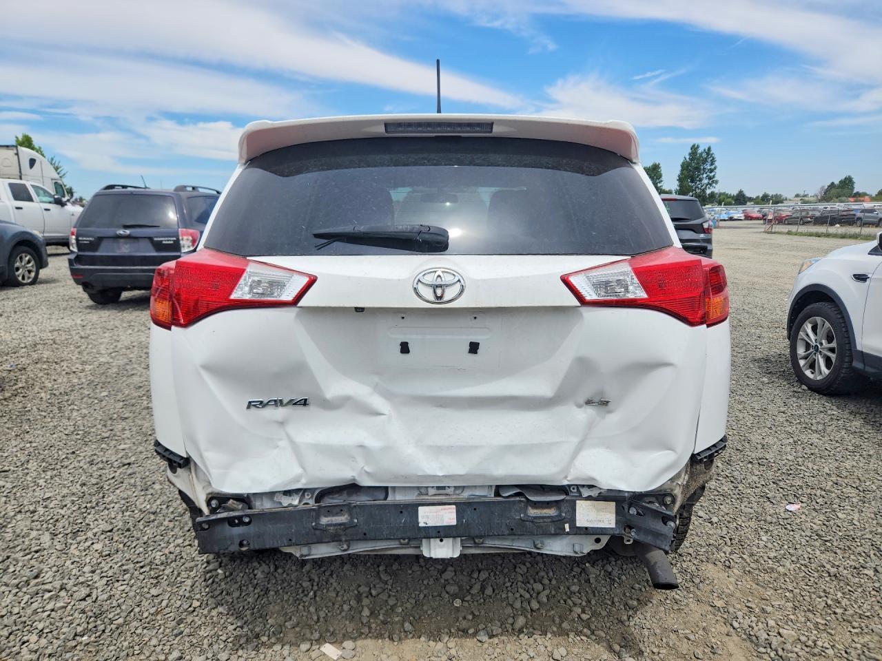 2015 Toyota Rav4 Le - Image 6