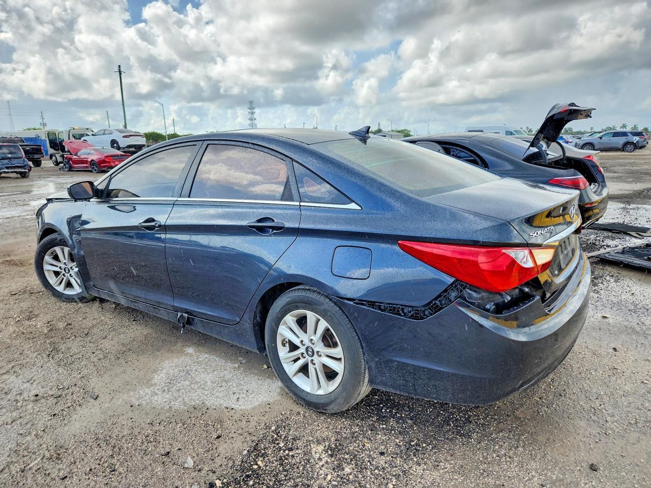 2011 Hyundai Sonata Gls - Фото 2