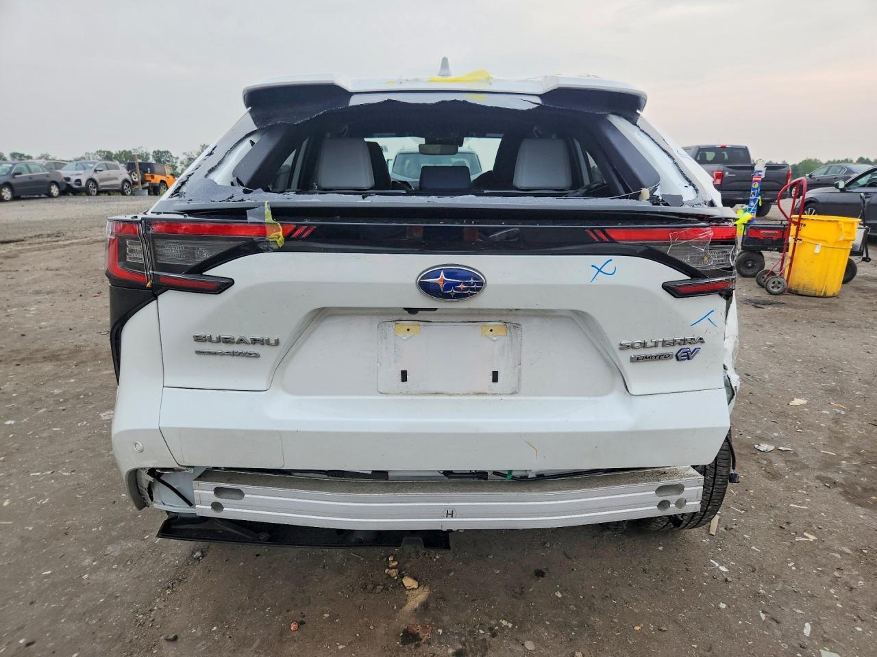 2024 Subaru Solterra Premium - Фото 6