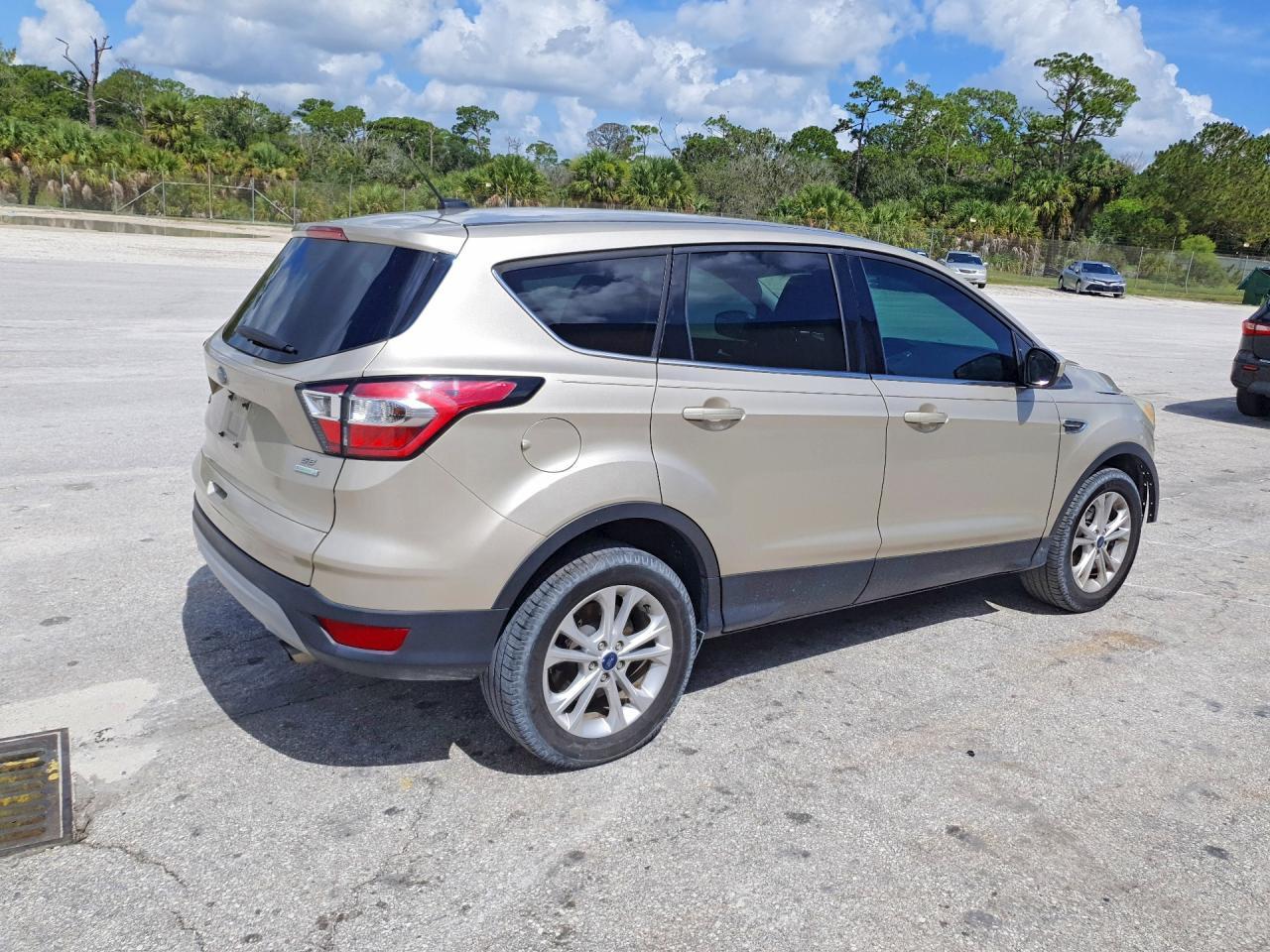 2017 Ford Escape Se - Image 3