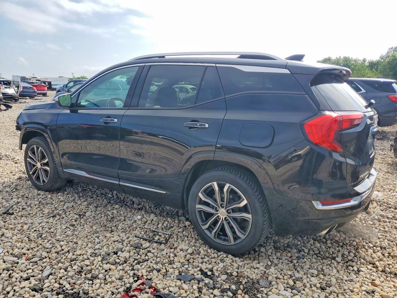 2019 GMC Terrain Denali - Фото 2