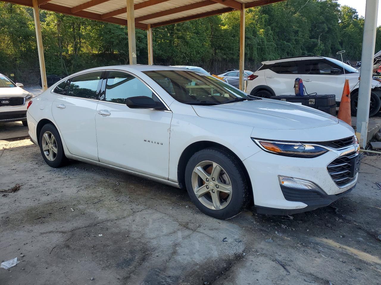 2023 Chevrolet Malibu Ls - Фото 4