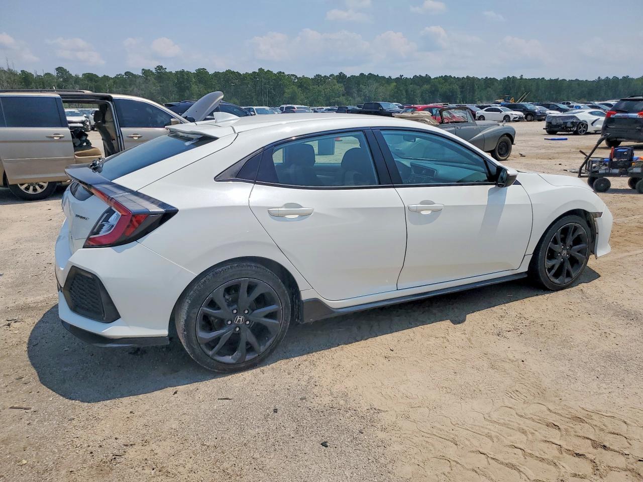 2017 Honda Civic Sport - Фото 3