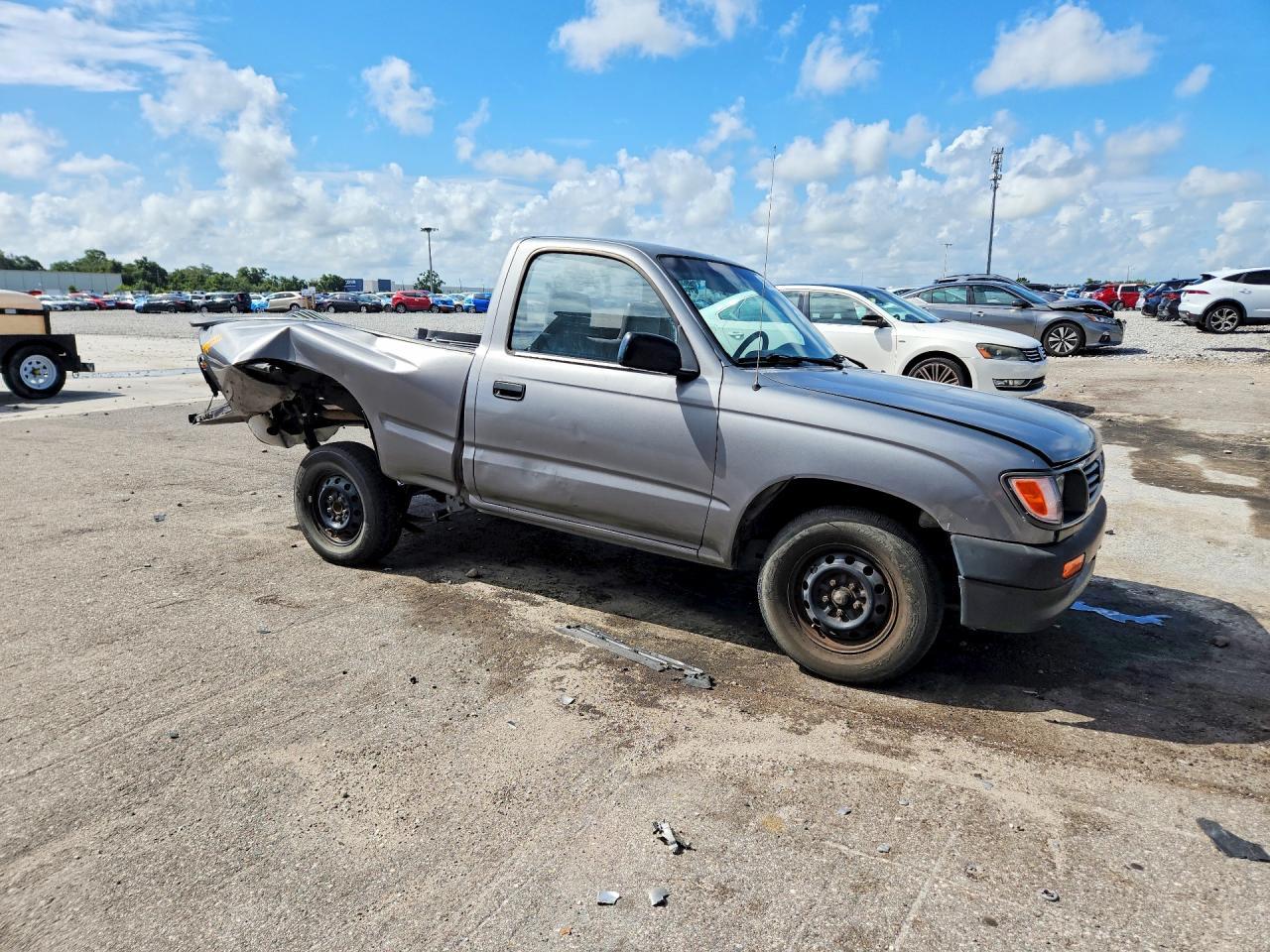 1995 Toyota Tacoma Base - Image 4