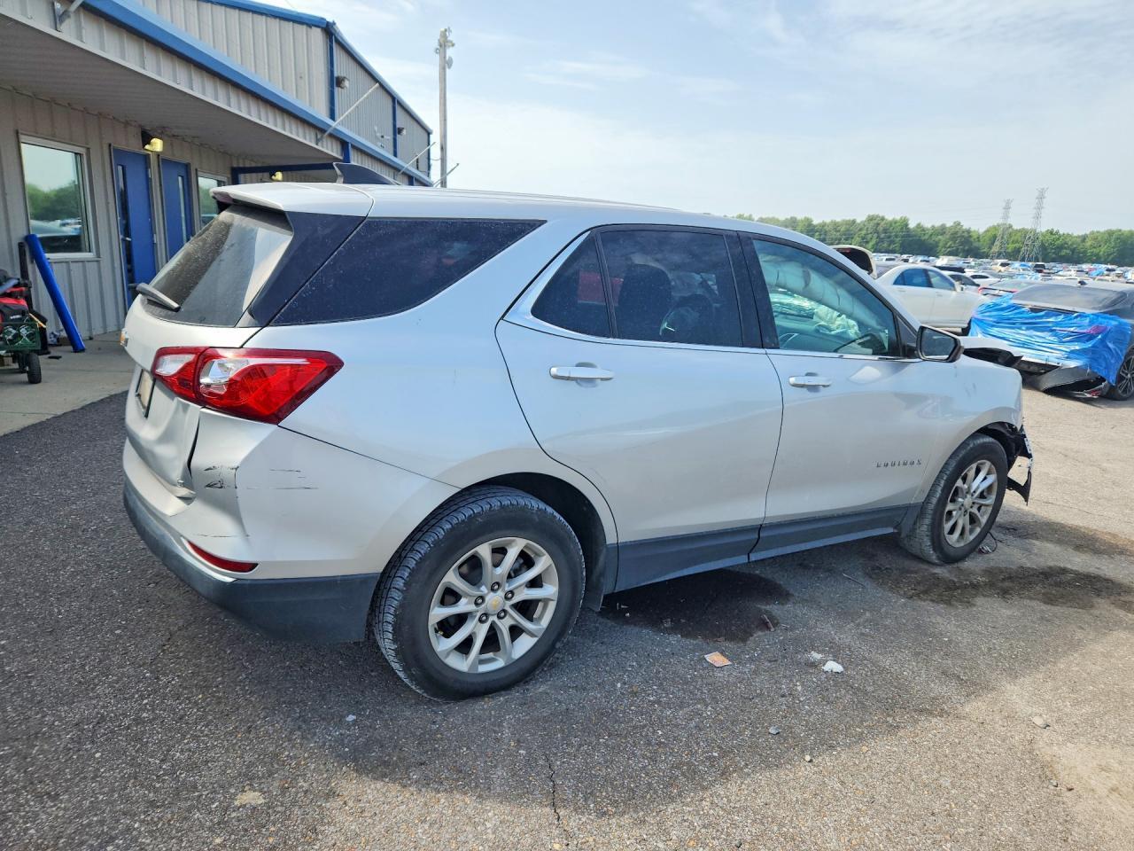 2020 Chevrolet Equinox Lt - Фото 3